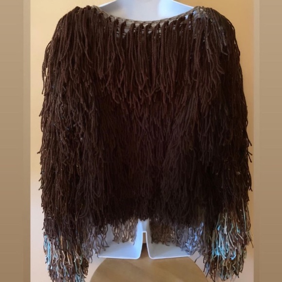 CROCHET FRINGE SWEATER - Picture 2 of 4